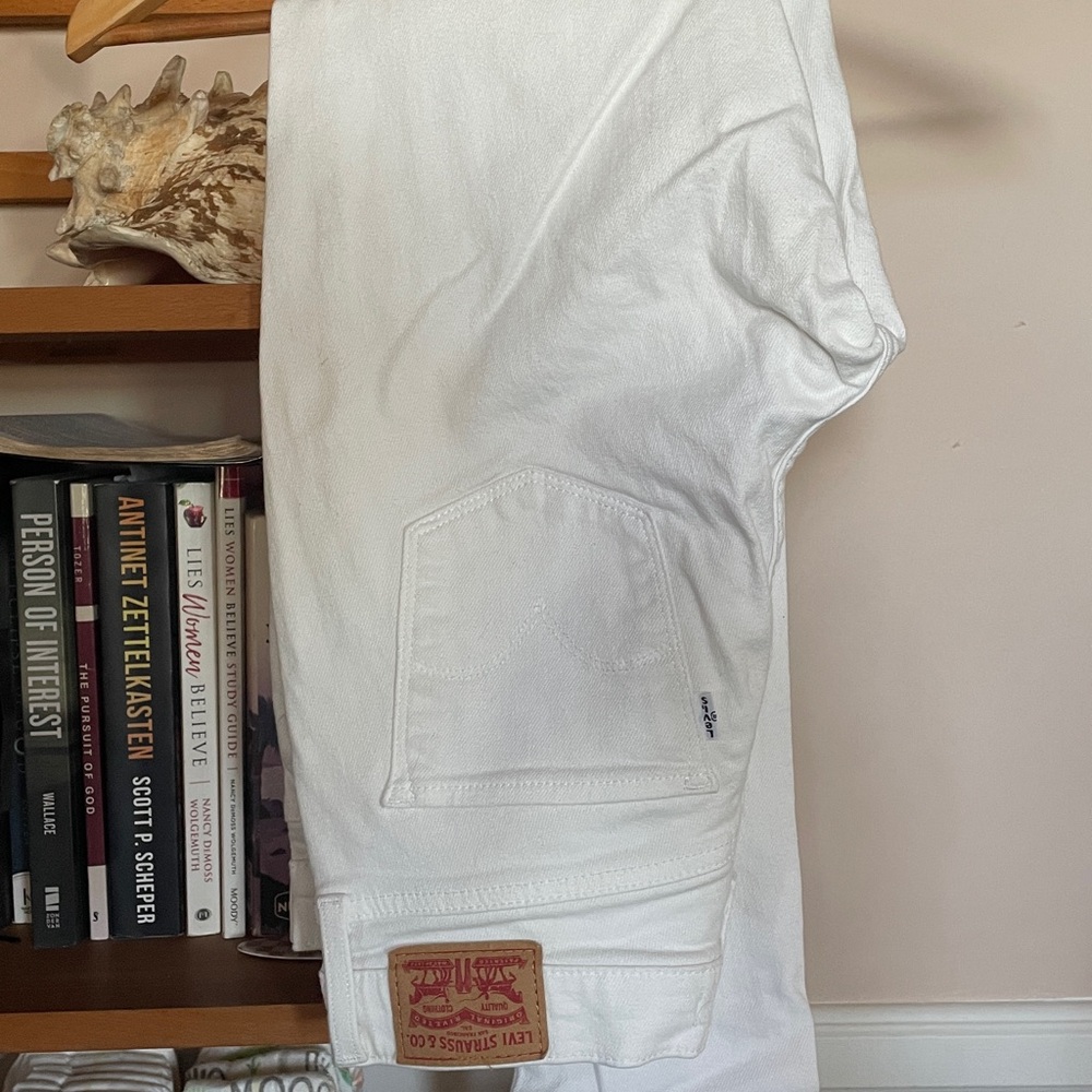 SOLD/ Levi’s 311 skinny
